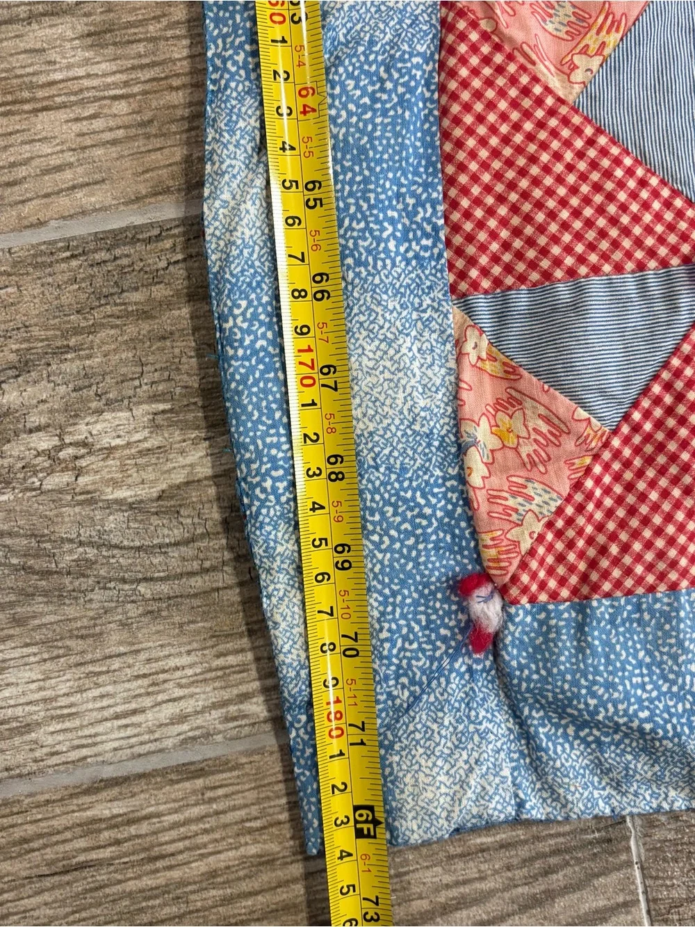 Vintage Handmade Patchwork Pinwheel Quilt 72”X58” Red Blue Floral Cottage 1940s